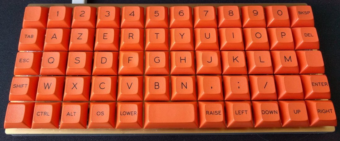 Azerty rb 1551. Grid Keyboard. Клавиатура пробел вид сбоку. Keyboard Spacebar Layout. Lunacy in Space клавиатура.